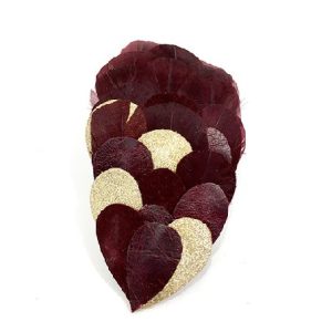 pince en plumes de coq bordeaux et cuir