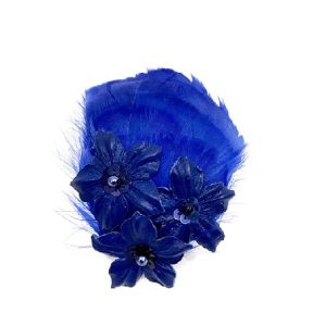 pince en plumes d&rsquo;oie bleu électrique, fleurs et perles de verre