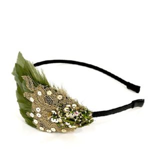 serre-tête en  plumes de queue de coq vert et guipure dorée