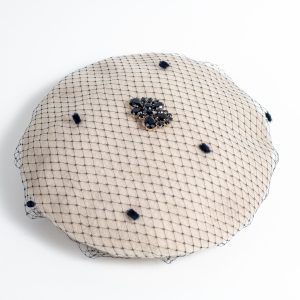 beret juliette blanc en laine, voile et strass