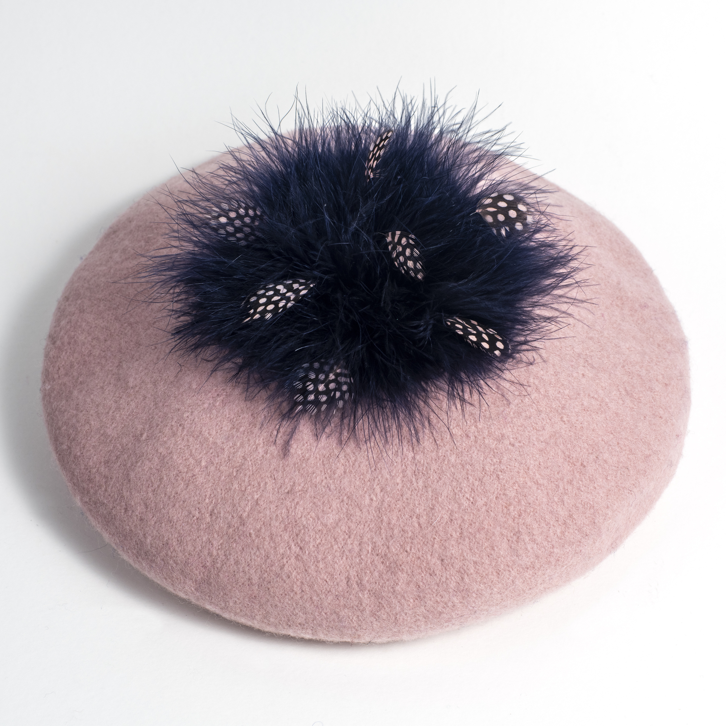 beret olympia rose et plumes d’oie