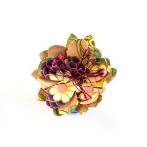 pince broche en coton du japon à fleurs tricolore or rose et violet