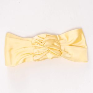 turban à noeud jaune coquille en satin duchesse